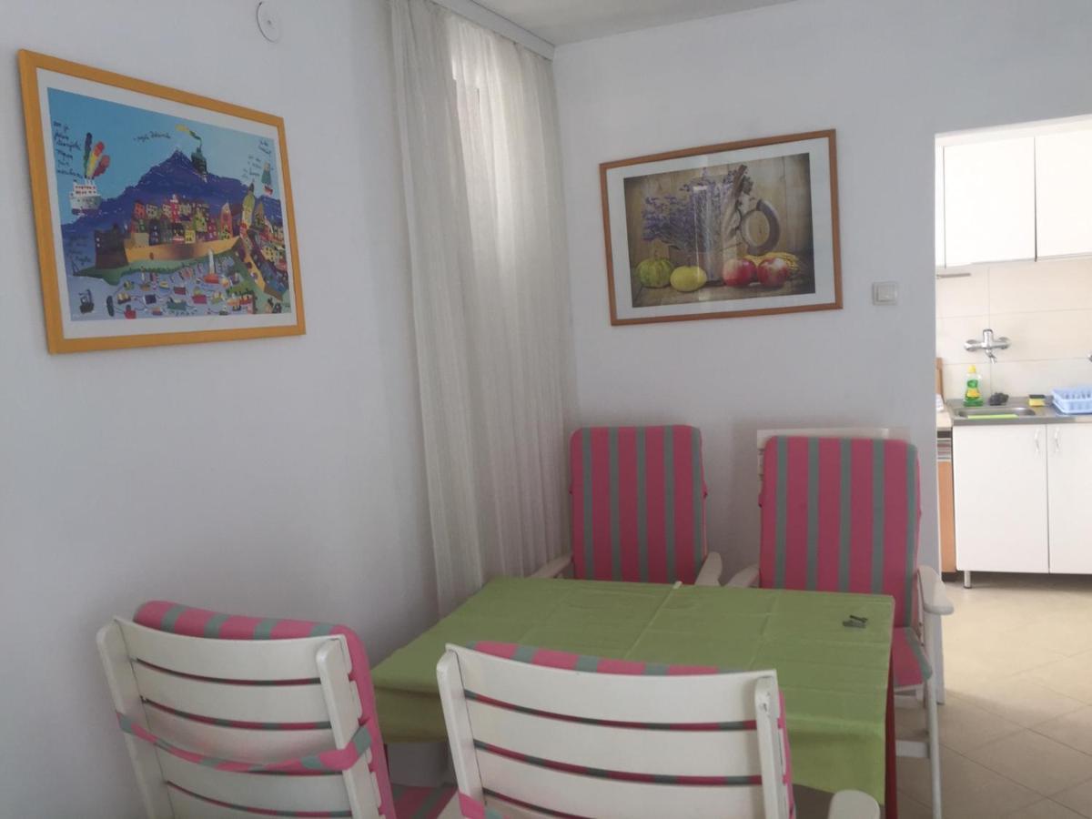 Apartment Perla - 150M From The Sea Novi Vinodolski Exterior photo